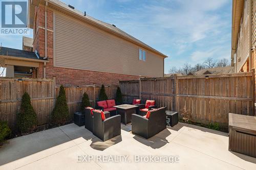 32 - 45 Royal Winter Drive, Hamilton (Binbrook), ON - Outdoor