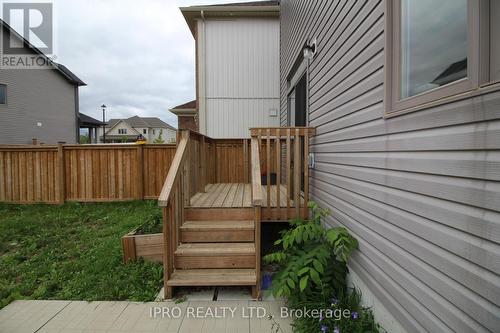 31 Robinson Road, Centre Wellington (Fergus), ON - Outdoor With Exterior