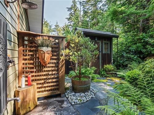 1370 Edwards Pl, Ucluelet, BC 