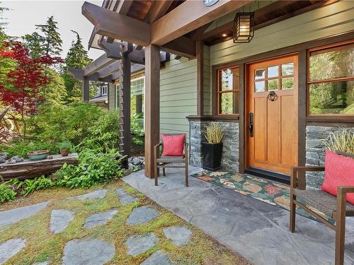 1370 Edwards Pl, Ucluelet, BC 