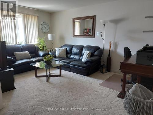 181 King Road, Richmond Hill (Oak Ridges), ON - Indoor Photo Showing Living Room