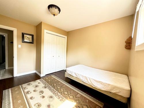 218 304Th Street, Kimberley, BC - Indoor Photo Showing Bedroom