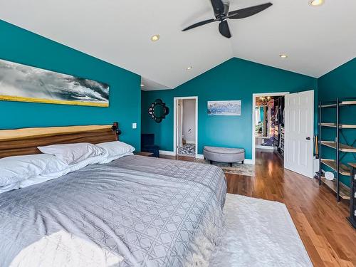 352 Powers Road, Kamloops, BC - Indoor Photo Showing Bedroom