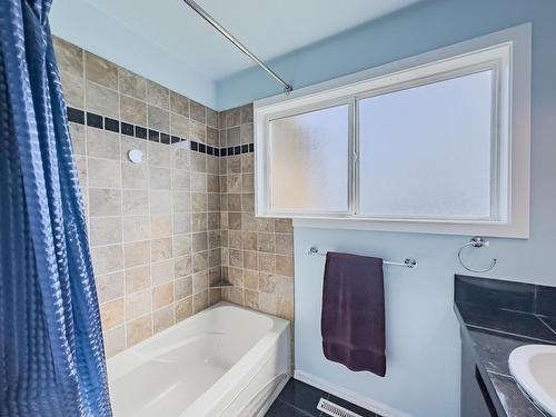 352 Powers Road, Kamloops, BC - Indoor Photo Showing Bathroom