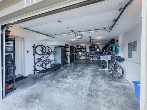 352 Powers Road, Kamloops, BC - Indoor Photo Showing Garage