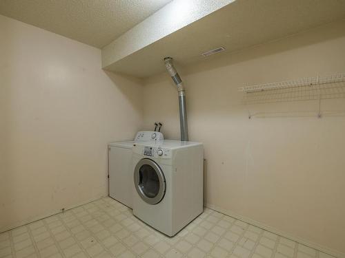 50-1750 Summit Drive, Kamloops, BC - Indoor Photo Showing Laundry Room