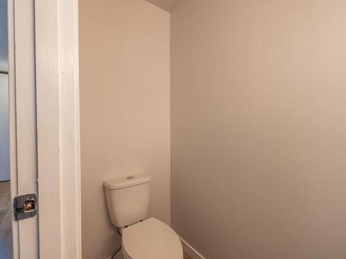 50-1750 Summit Drive, Kamloops, BC - Indoor Photo Showing Bathroom