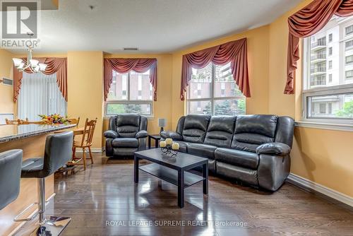 209 - 350 Princess Royal Drive, Mississauga (City Centre), ON - Indoor Photo Showing Living Room