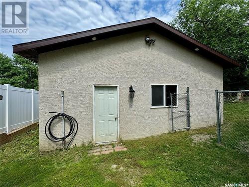 112 Fairchild Avenue, Regina Beach, SK - Outdoor With Exterior