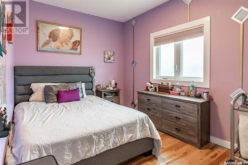 722 Crystal Springs Drive, Warman, SK - Indoor Photo Showing Bedroom