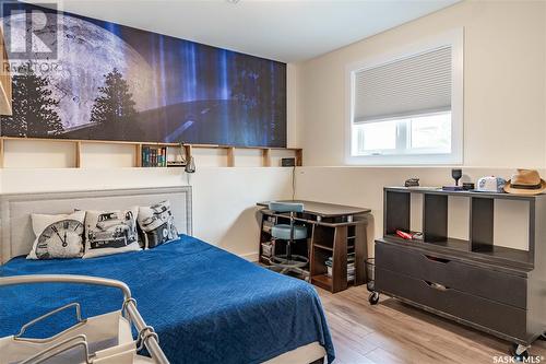 722 Crystal Springs Drive, Warman, SK - Indoor Photo Showing Bedroom