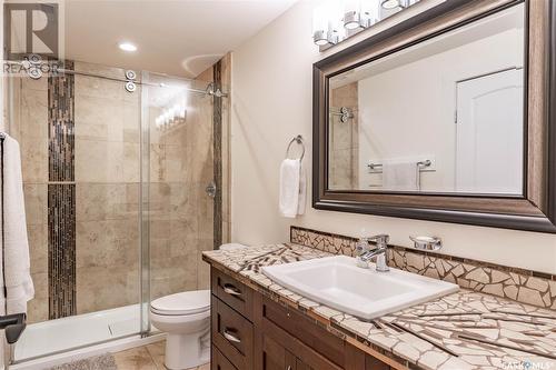 722 Crystal Springs Drive, Warman, SK - Indoor Photo Showing Bathroom