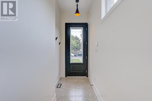 16A Maple Avenue N, Mississauga, ON - Indoor Photo Showing Other Room