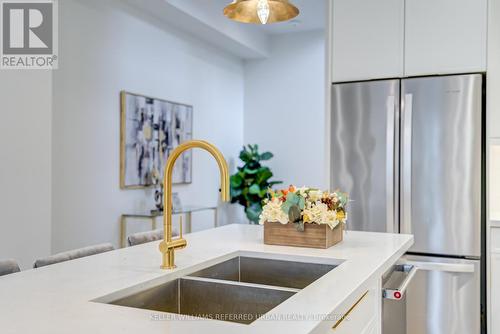 16A Maple Avenue N, Mississauga, ON - Indoor Photo Showing Kitchen With Double Sink