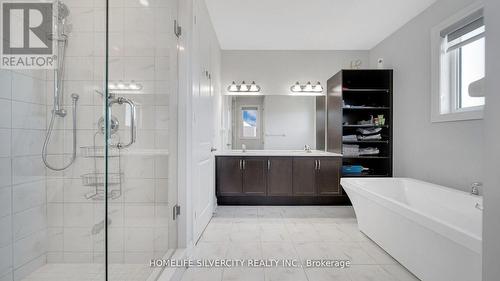 791 Queenston Boulevard, Woodstock, ON - Indoor Photo Showing Bathroom