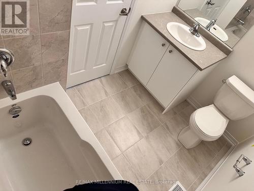 139 Brighton Lane, Thorold, ON - Indoor Photo Showing Bathroom