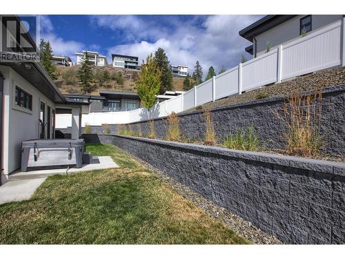 1373 Sladen Crescent, Kelowna, BC - Outdoor