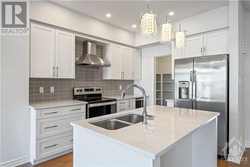 759 Cairn Crescent, Ottawa, ON - Indoor Photo Showing Kitchen With Double Sink With Upgraded Kitchen