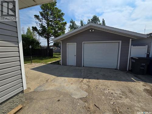 317 3Rd Avenue, Kipling, SK - Outdoor With Exterior