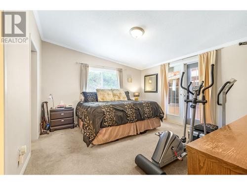 18125 Hereford Road, Lake Country, BC - Indoor Photo Showing Bedroom