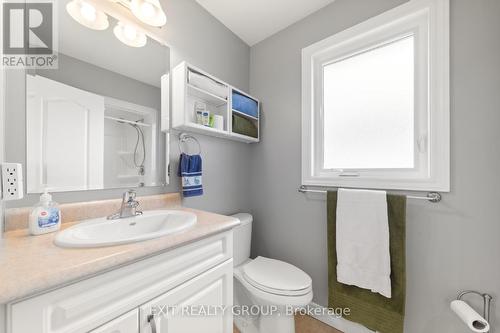 82 Dorchester Drive, Prince Edward County (Wellington), ON - Indoor Photo Showing Bathroom