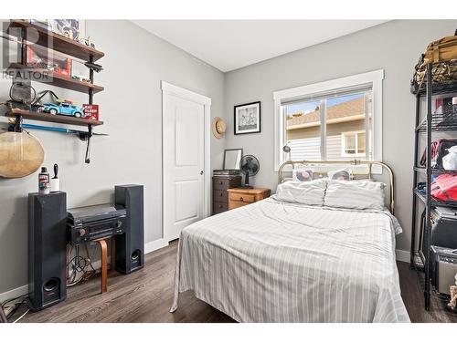 285 Kicking Horse Place, Vernon, BC - Indoor Photo Showing Bedroom