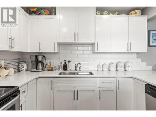 285 Kicking Horse Place, Vernon, BC - Indoor Photo Showing Kitchen With Double Sink