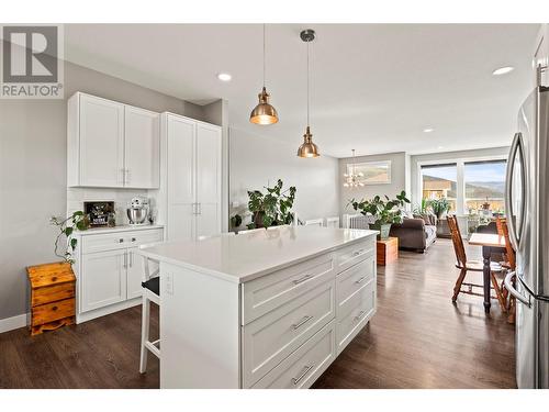 285 Kicking Horse Place, Vernon, BC - Indoor Photo Showing Kitchen