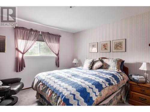 2824 Lower Glenrosa Road, West Kelowna, BC - Indoor Photo Showing Bedroom