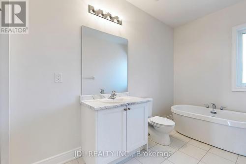 169 Tennant Circle, Vaughan, ON - Indoor Photo Showing Bathroom