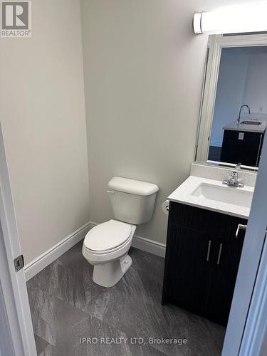 1489 Banwell Road, Windsor, ON - Indoor Photo Showing Bathroom