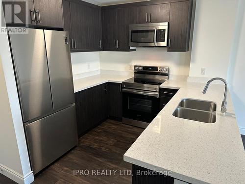 1489 Banwell Road, Windsor, ON - Indoor Photo Showing Kitchen With Double Sink With Upgraded Kitchen