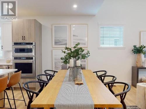 4060 Saturna Ave, Powell River, BC - Indoor Photo Showing Dining Room