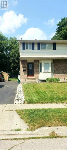 136 Marmel Court, Cambridge, ON - Outdoor With Facade