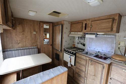 210 Link Lake Road, Princeton, BC - Indoor Photo Showing Kitchen