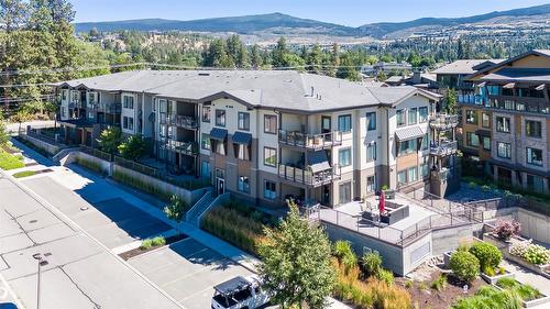 209-4380 Lakeshore Road, Kelowna, BC - Outdoor