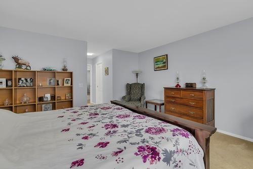 130-2250 Louie Drive, West Kelowna, BC - Indoor Photo Showing Bedroom