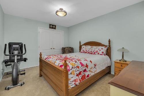 130-2250 Louie Drive, West Kelowna, BC - Indoor Photo Showing Bedroom