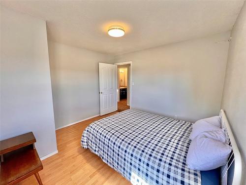 519 Mayne Avenue, Princeton, BC - Indoor Photo Showing Bedroom