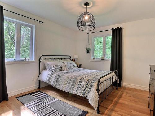 Bedroom - 1805 Rue St-Gérard, Saint-Alexandre, QC - Indoor Photo Showing Bedroom