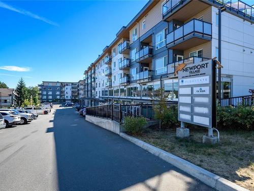 105-3070 Kilpatrick Ave, Courtenay, BC - Outdoor