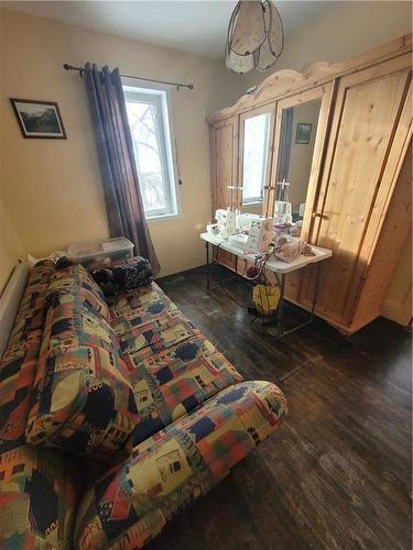 Swan River, Manitoba - Indoor Photo Showing Bedroom