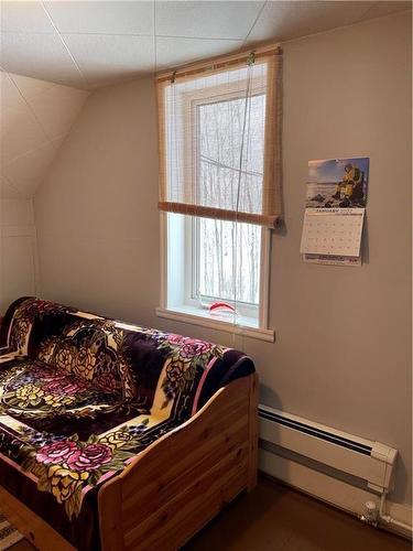 Swan River, Manitoba - Indoor Photo Showing Bedroom