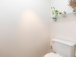 Powder room - 