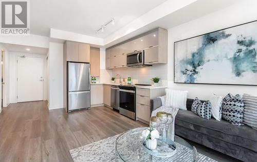 1408 - 10 Deerlick Court, Toronto (Parkwoods-Donalda), ON - Indoor Photo Showing Kitchen