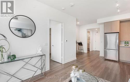 1408 - 10 Deerlick Court, Toronto (Parkwoods-Donalda), ON - Indoor Photo Showing Kitchen