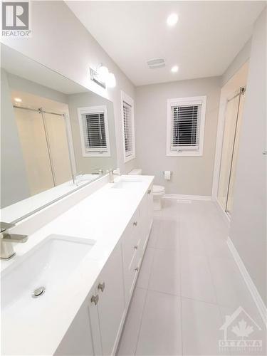 912 Rubicon Place, Ottawa, ON - Indoor Photo Showing Bathroom