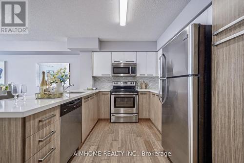 905 - 11 St Joseph Street, Toronto, ON - Indoor Photo Showing Kitchen With Upgraded Kitchen