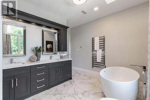 7774 Guelph Line, Milton (Nelson), ON - Indoor Photo Showing Bathroom