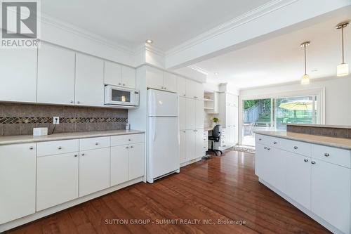 76 Vista Drive, Mississauga (Streetsville), ON - Indoor Photo Showing Kitchen